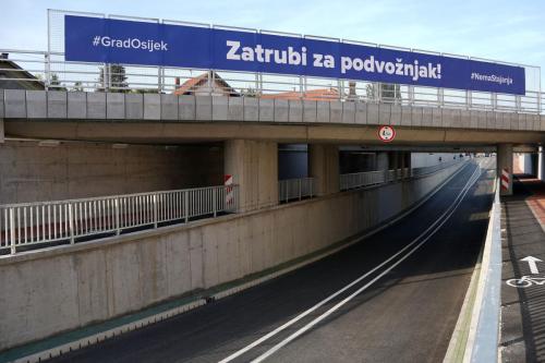 Podvoznjak-Ul.-Sv.-Leopolda-Mandica